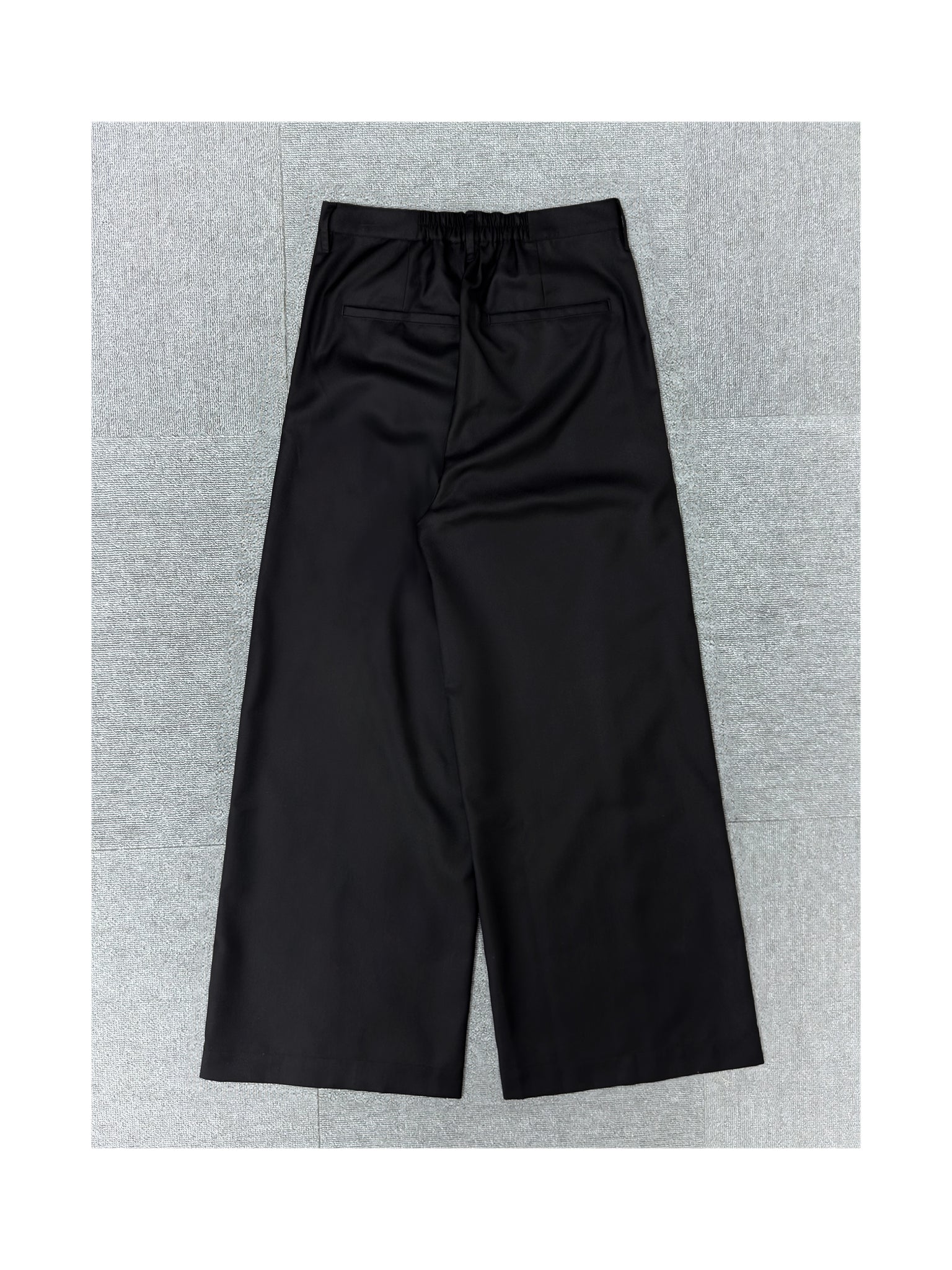 10SS RELAXED STRAIGHT-LEG PANTS (Black)