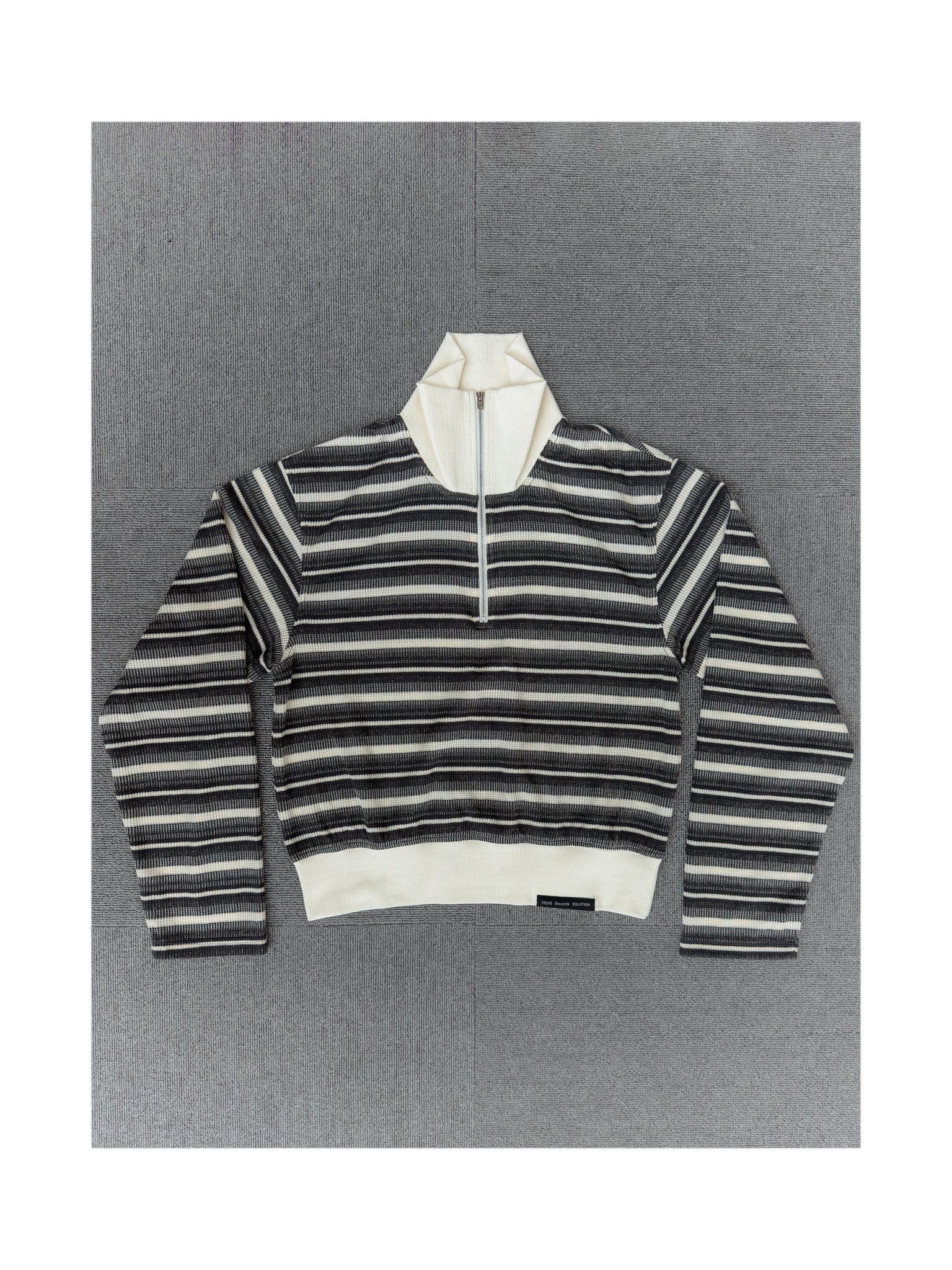 10SS Energetic Pullover Sweatshirt  (Gray Ombre Stripe)