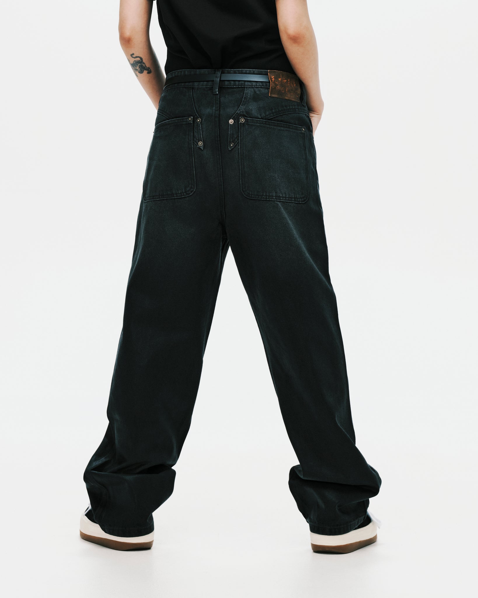 (nu-P32) | 10(yll).org 1991 coated jeans