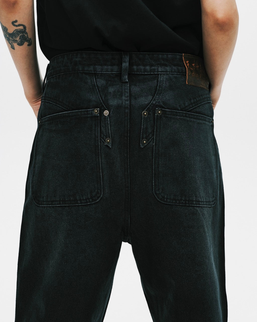 (nu-P32) | 10(yll).org 1991 coated jeans